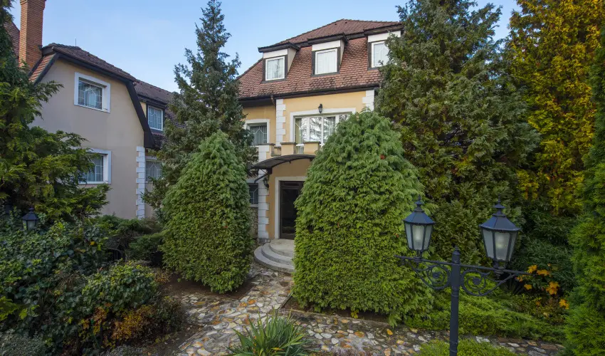 Kikelet Club Hotel Miskolctapolca - Kedvezm�nyes reggelis aj�nlat el�refizet�ssel (1 �jt�l)