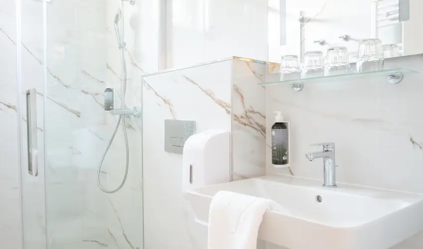 Kikelet Club Hotel Miskolctapolca - Kedvezm�nyes reggelis aj�nlat el�refizet�ssel (1 �jt�l)