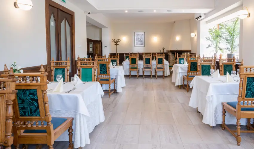 Kikelet Club Hotel Miskolctapolca - Nyugd�jas kedvezm�nyes �rak f�lpanzi�s ell�t�ssal (1 �jt�l)