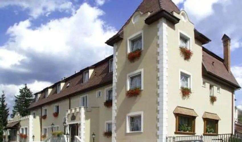 Kikelet Club Hotel Miskolctapolca - Kedvezm�nyes reggelis aj�nlat el�refizet�ssel (1 �jt�l)