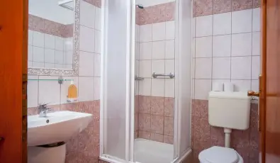 K�kapu Vad�szkast�ly �s Hotel & Apartments Nagyhuta