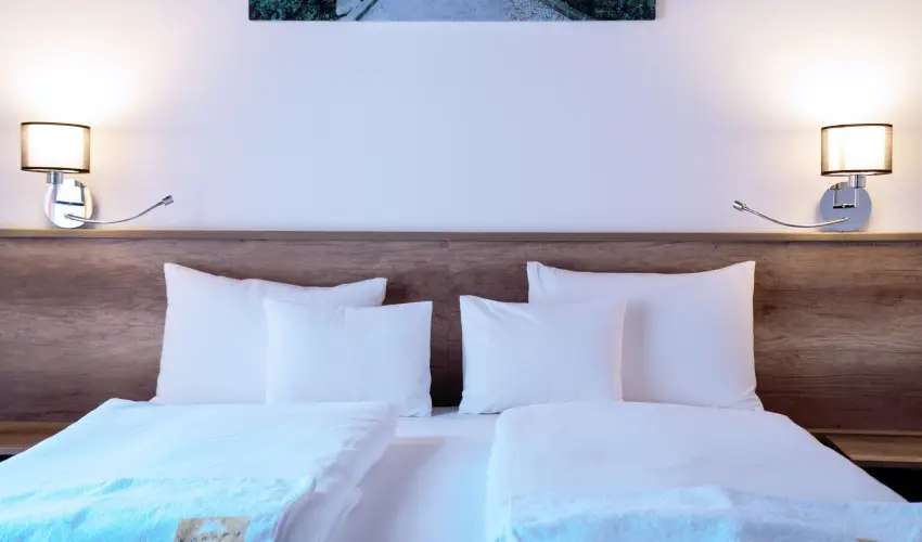 K�kapu Vad�szkast�ly �s Hotel & Apartments Nagyhuta - Nyugd�jas kedvezm�nyes �rak reggelis ell�t�ssal (1 �jszaka)