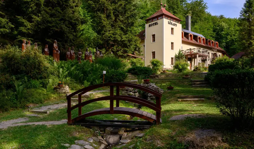 K�kapu Vad�szkast�ly �s Hotel & Apartments Nagyhuta - Nyugd�jas kedvezm�nyes �rak reggelis ell�t�ssal (1 �jszaka)