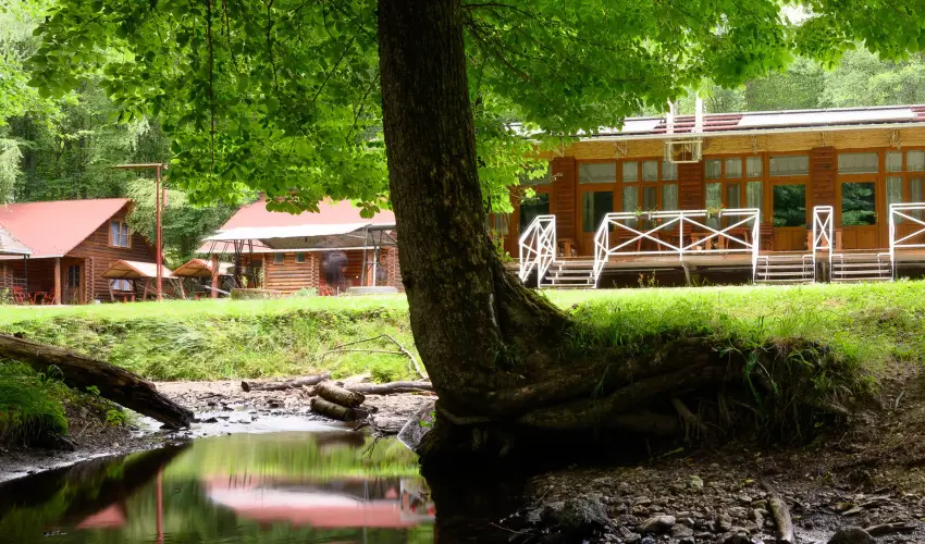 K�kapu Vad�szkast�ly �s Hotel & Apartments Nagyhuta - Nyugd�jas kedvezm�nyes �rak reggelis ell�t�ssal (1 �jszaka)