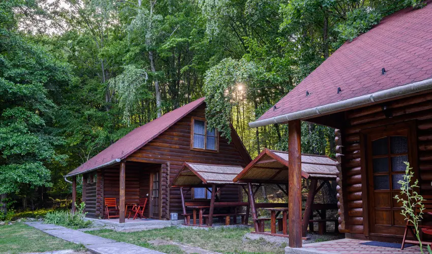 K�kapu Vad�szkast�ly �s Hotel & Apartments Nagyhuta - Nyugd�jas kedvezm�nyes �rak reggelis ell�t�ssal (1 �jszaka)