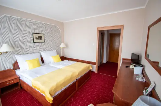 Komfort Hotel Platn - Nyugdjas kedvezmnyes rak flpanzis elltssal (1 jtl)