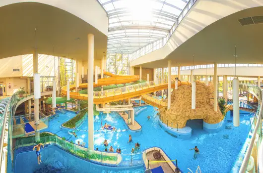 Koml Hotel - Szlls reggelivel s vacsorval, Vrfrd belpvel (min. 2 j)