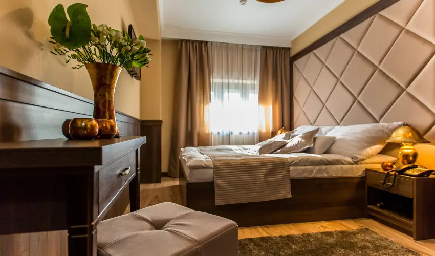 Koml Hotel Gyula - Szlls reggelivel s vacsorval, Vrfrd belpvel (min. 2 j)