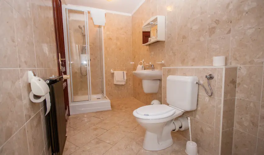 Korona Panzi s tterem Hvz - Nyugdjas kedvezmnyes rak reggelis elltssal (1 jtl)