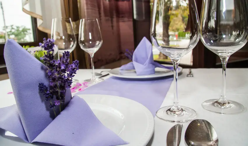 Korona Panzi s tterem Hvz - Nyugdjas kedvezmnyes rak reggelis elltssal (1 jtl)