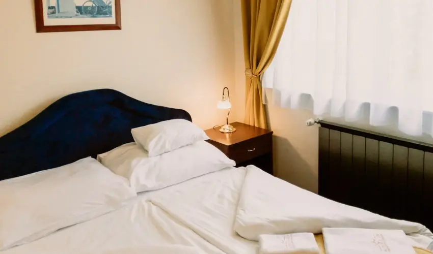 Korona Panzi s tterem Hvz - Nyugdjas kedvezmnyes rak reggelis elltssal (1 jtl)