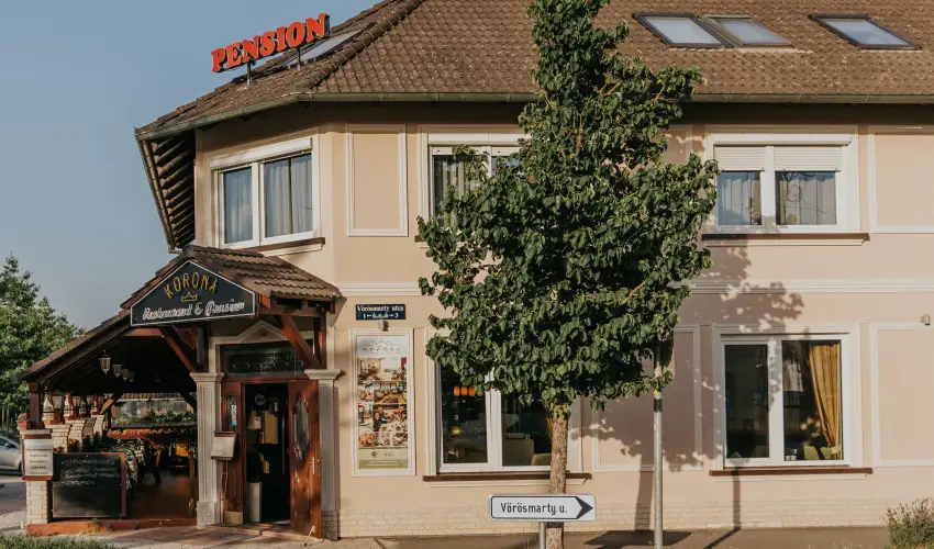 Korona Panzi s tterem Hvz - Nyugdjas kedvezmnyes rak reggelis elltssal (1 jtl)