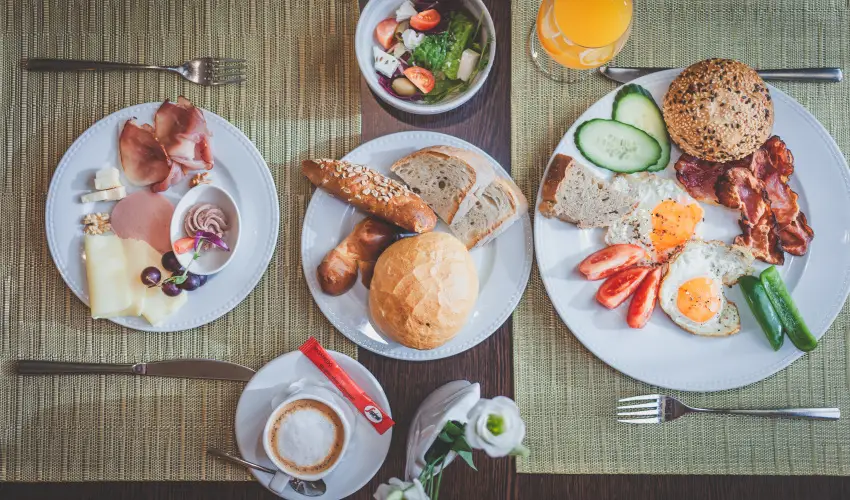 Korona Panzi s tterem Hvz - Nyugdjas kedvezmnyes rak reggelis elltssal (1 jtl)