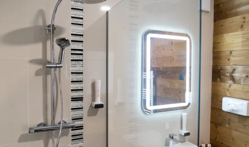 Kristály Hotel Konferencia & Wellness Ajka - Nyugdíjas kedvezményes árak reggelis ellátással (1 éjtől)