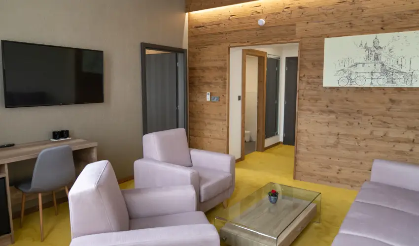 Kristály Hotel Konferencia & Wellness Ajka - Nyugdíjas kedvezményes árak reggelis ellátással (1 éjtől)