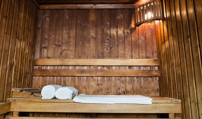 Kristály Hotel Konferencia & Wellness Ajka - Nyugdíjas kedvezményes árak reggelis ellátással (1 éjtől)