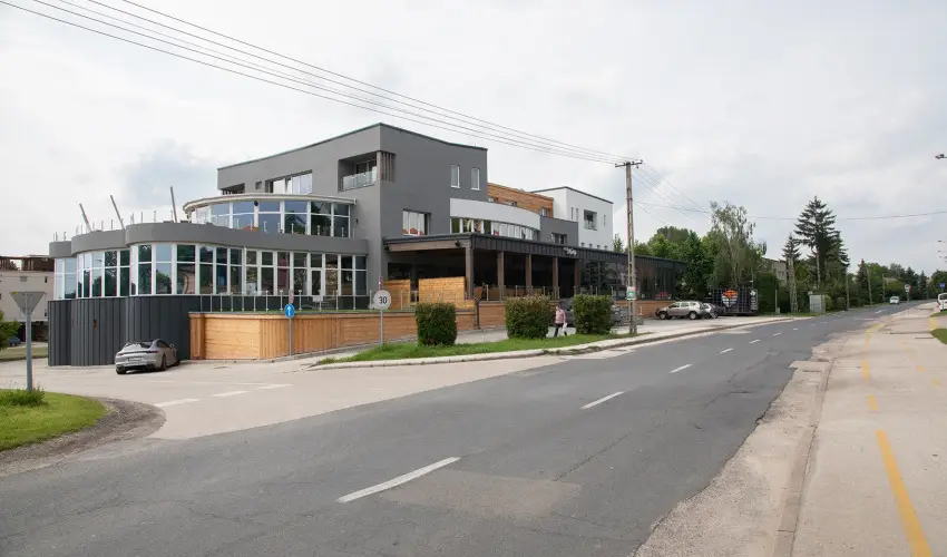 Kristály Hotel Konferencia & Wellness Ajka - Nyugdíjas kedvezményes árak reggelis ellátással (1 éjtől)