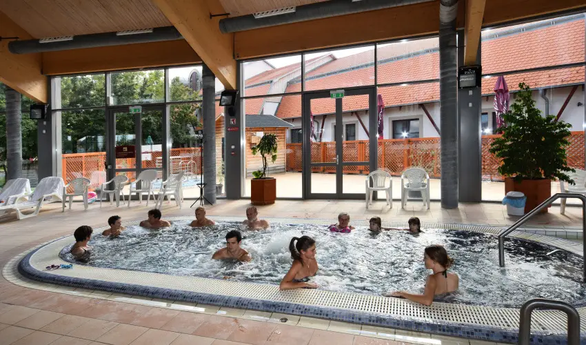 Hotel Kumnia Kisjszlls - Nyugdjas kedvezmnyes rak frdbelpvel (1 jtl)