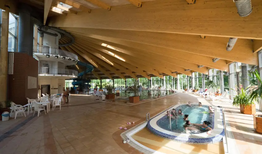 Hotel Kumnia Kisjszlls - Nyugdjas kedvezmnyes rak frdbelpvel (1 jtl)