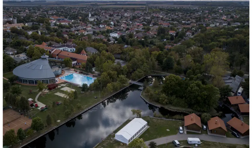 Hotel Kumnia Kisjszlls - Nyugdjas kedvezmnyes rak frdbelpvel (1 jtl)