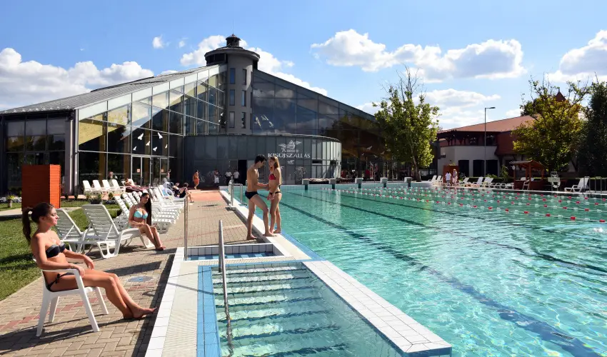 Hotel Kumnia Kisjszlls - Nyugdjas kedvezmnyes rak frdbelpvel (1 jtl)