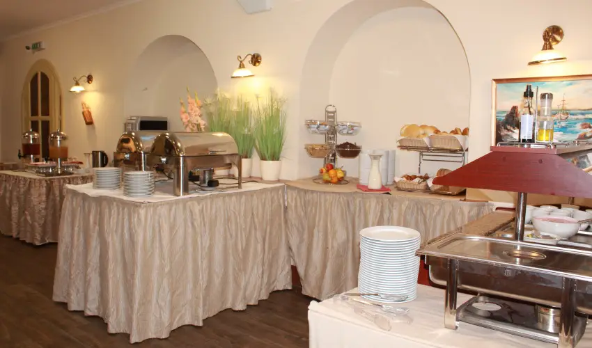 Land-Plan Hotel & Restaurant Tltstava - Nyugdjas kedvezmnyes rak reggelis elltssal (1 jtl)