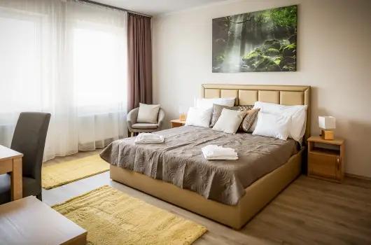 Land-Plan Hotel & Restaurant - Nyugdjas kedvezmnyes rak nelltssal (1 jtl)