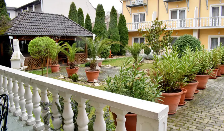 L�dia Hotel Hark�ny Hark�ny - Nyugd�jas kedvezm�nyes �rak reggelis ell�t�ssal (min. 2 �j)