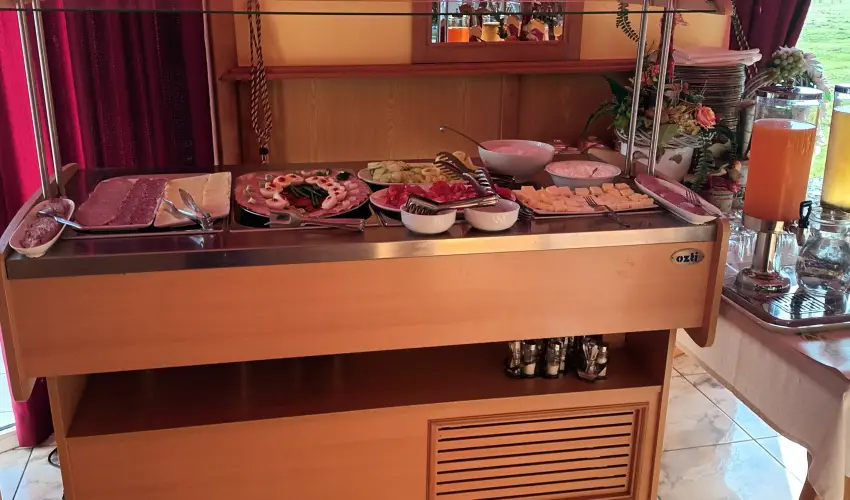 L�dia Hotel Hark�ny Hark�ny - Nyugd�jas kedvezm�nyes �rak reggelis ell�t�ssal (min. 2 �j)