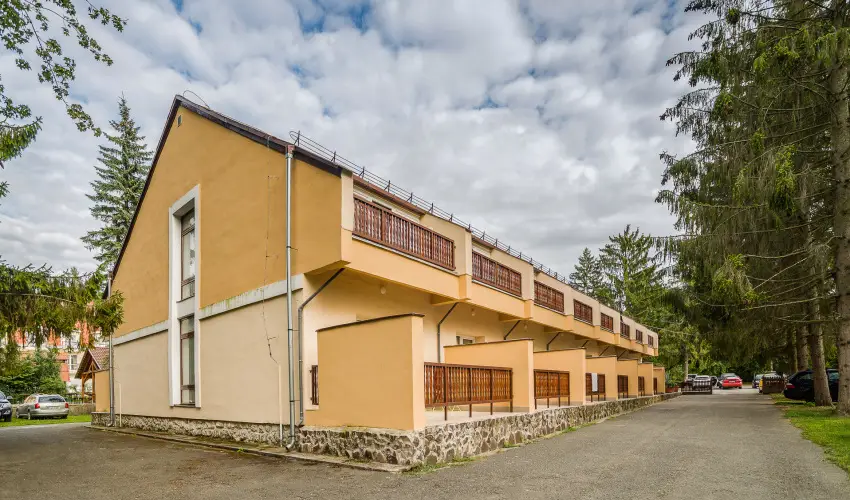 Lipicai Hotel Szilv�sv�rad - Nyugd�jas kedvezm�nyes �rak (1 �jt�l)