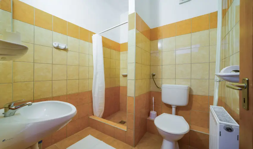 Lipicai Hotel Szilv�sv�rad - Nyugd�jas kedvezm�nyes �rak (1 �jt�l)