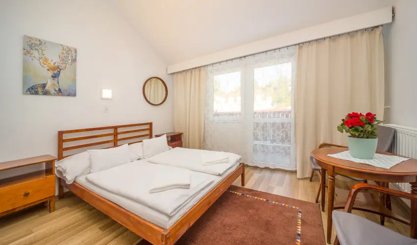 Lipicai Hotel Szilv�sv�rad - Nyugd�jas kedvezm�nyes �rak (1 �jt�l)
