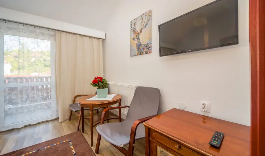 Lipicai Hotel Szilv�sv�rad - Nyugd�jas kedvezm�nyes �rak (1 �jt�l)
