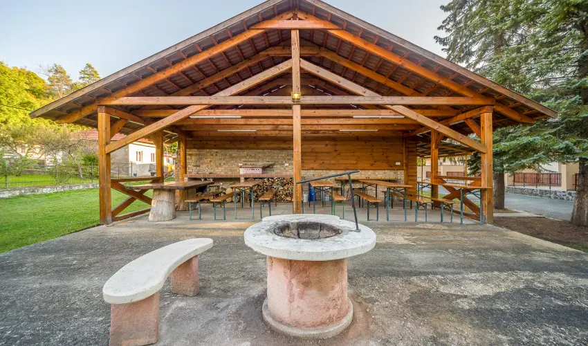 Lipicai Hotel Szilv�sv�rad - Nyugd�jas kedvezm�nyes �rak (1 �jt�l)
