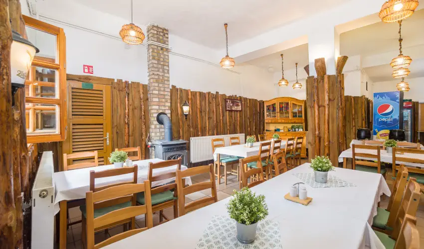 Lipicai Hotel Szilv�sv�rad - Nyugd�jas kedvezm�nyes �rak (1 �jt�l)