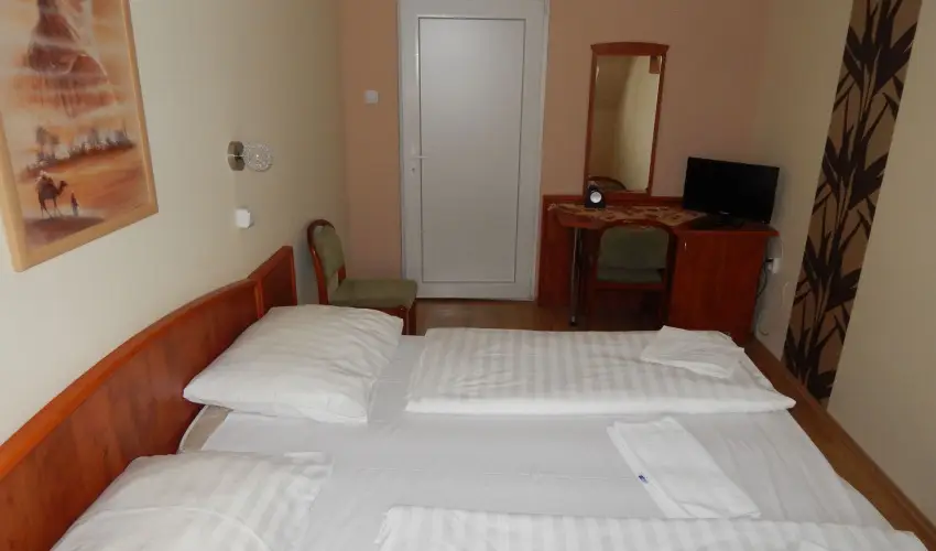 Major Panzi & tterem Hajdszoboszl - Nyugdjas kedvezmnyes rak reggelis elltssal (1 jtl)