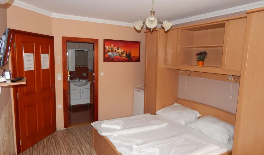 Major Panzi & tterem Hajdszoboszl - Nyugdjas kedvezmnyes rak reggelis elltssal (1 jtl)