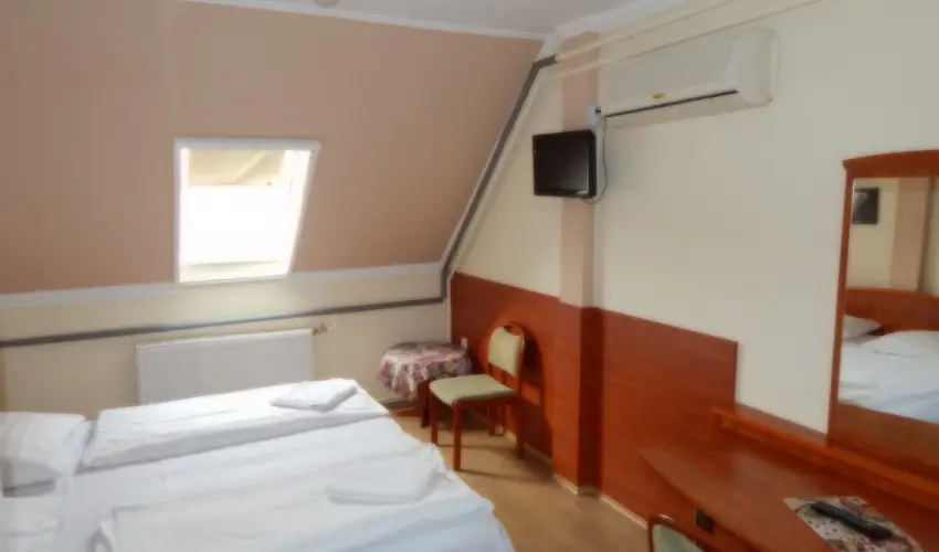 Major Panzi & tterem Hajdszoboszl - Nyugdjas kedvezmnyes rak reggelis elltssal (1 jtl)