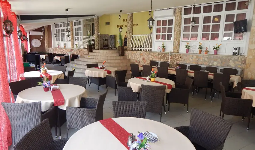 Major Panzi & tterem Hajdszoboszl - Nyugdjas kedvezmnyes rak reggelis elltssal (1 jtl)