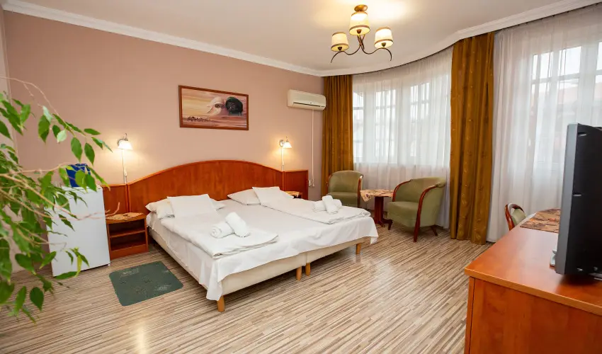 Major Panzi & tterem Hajdszoboszl - Nyugdjas kedvezmnyes rak reggelis elltssal (1 jtl)