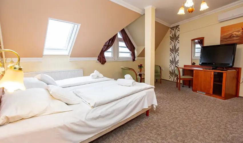 Major Panzi & tterem Hajdszoboszl - Nyugdjas kedvezmnyes rak reggelis elltssal (1 jtl)