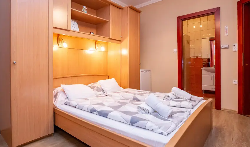 Major Panzi & tterem Hajdszoboszl - Nyugdjas kedvezmnyes rak reggelis elltssal (1 jtl)