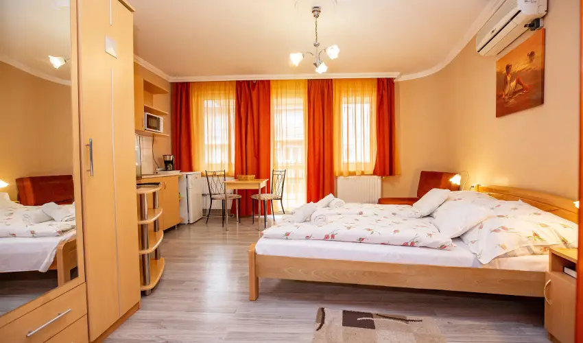 Major Panzi & tterem Hajdszoboszl - Nyugdjas kedvezmnyes rak reggelis elltssal (1 jtl)