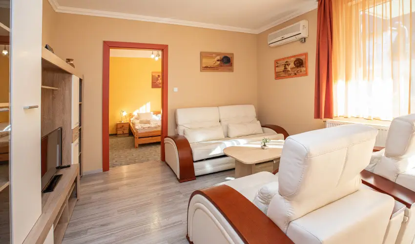 Major Panzi & tterem Hajdszoboszl - Nyugdjas kedvezmnyes rak reggelis elltssal (1 jtl)