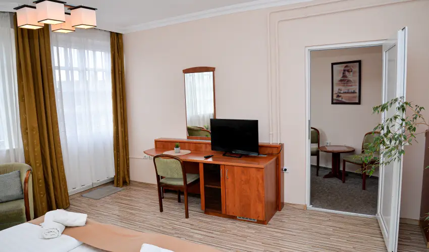 Major Panzi� & �tterem Hajd�szoboszl� - Nyugd�jas kedvezm�nyes �rak reggelis ell�t�ssal (1 �jt�l)