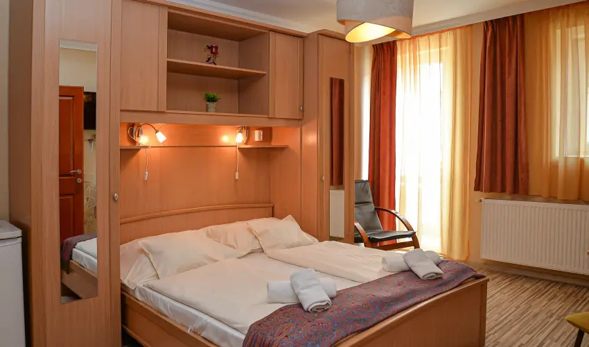 Major Panzi� & �tterem Hajd�szoboszl� - Nyugd�jas kedvezm�nyes �rak reggelis ell�t�ssal (1 �jt�l)