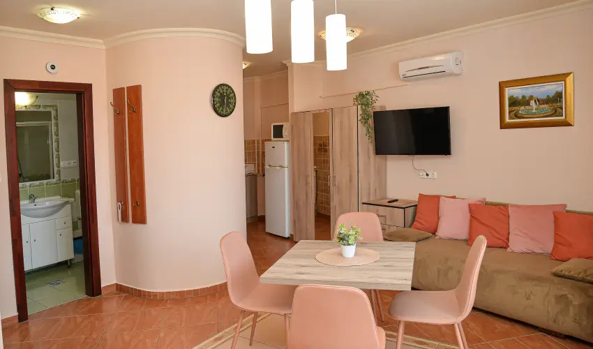 Major Panzi� & �tterem Hajd�szoboszl� - Nyugd�jas kedvezm�nyes �rak reggelis ell�t�ssal (1 �jt�l)