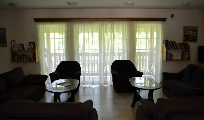 Malomkert Hotel Nagyb�rzs�ny - Nyugd�jas kedvezm�nyes �rak reggelis ell�t�ssal (1 �jt�l)