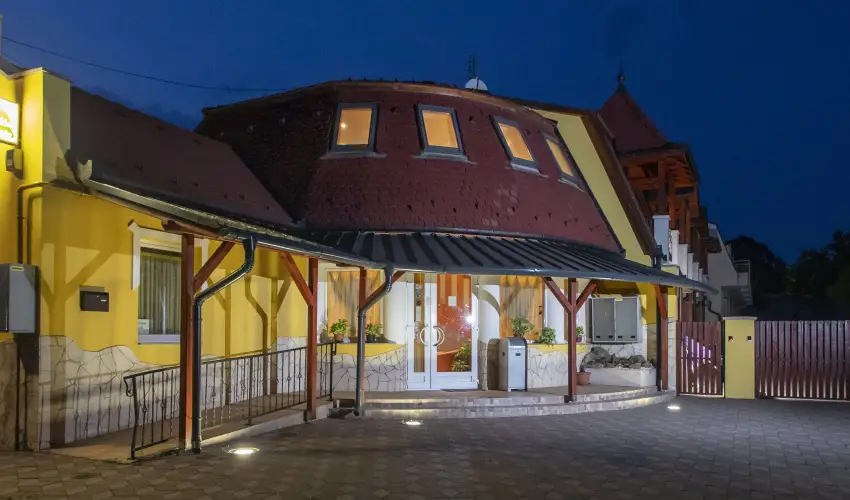 Margaréta Apartmanház Bogács - Nyugdíjas kedvezményes árak reggelis ellátással (1 éjtől)