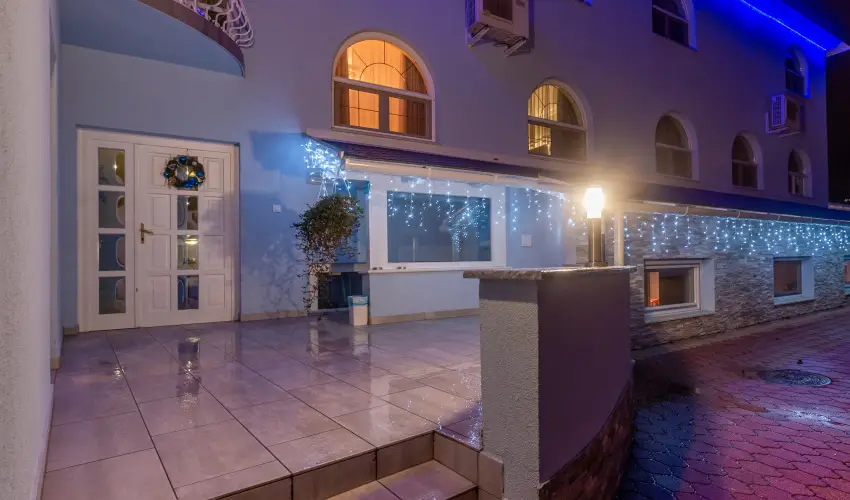 Mrvny Panzi Hajdszoboszl - Nyugdjas kedvezmnyes rak (1 jtl)